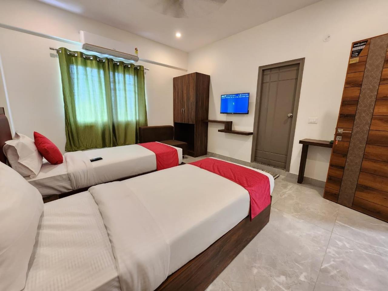 Hotel Dreams Inn بنغالور المظهر الخارجي الصورة