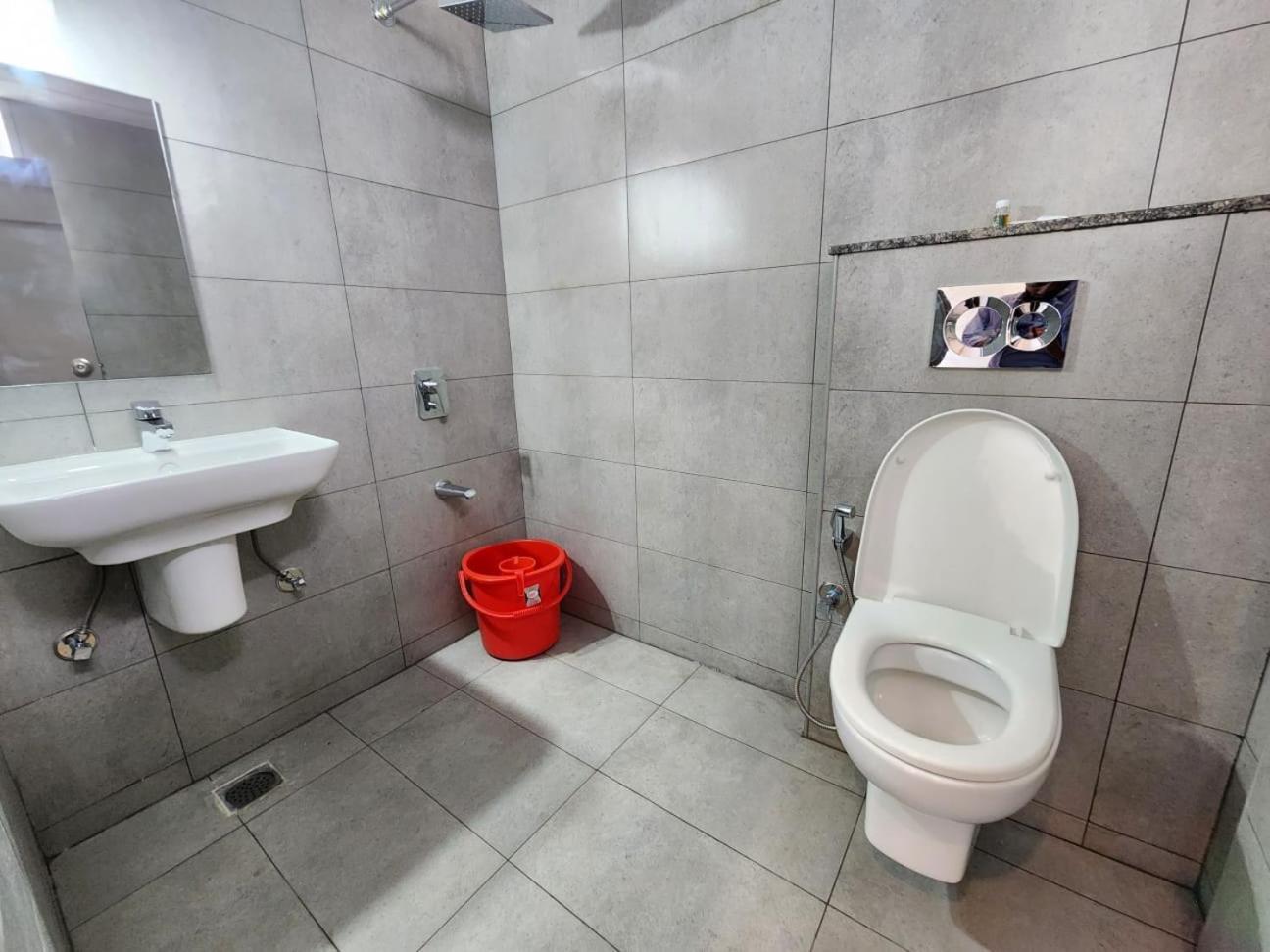 Hotel Dreams Inn بنغالور المظهر الخارجي الصورة